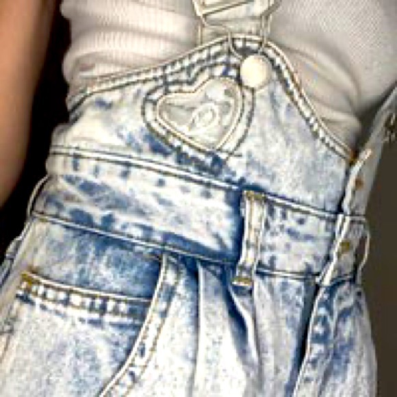Jordache: Vintage Overall Shorts - Picture 2 of 16